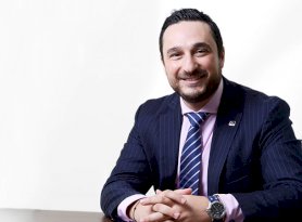 Tech laggard advice firms at risk